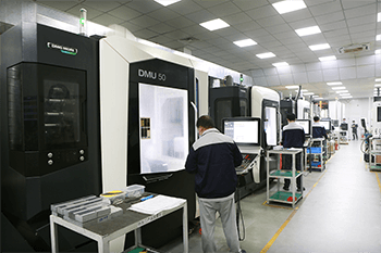 5 Axis Equipment 3